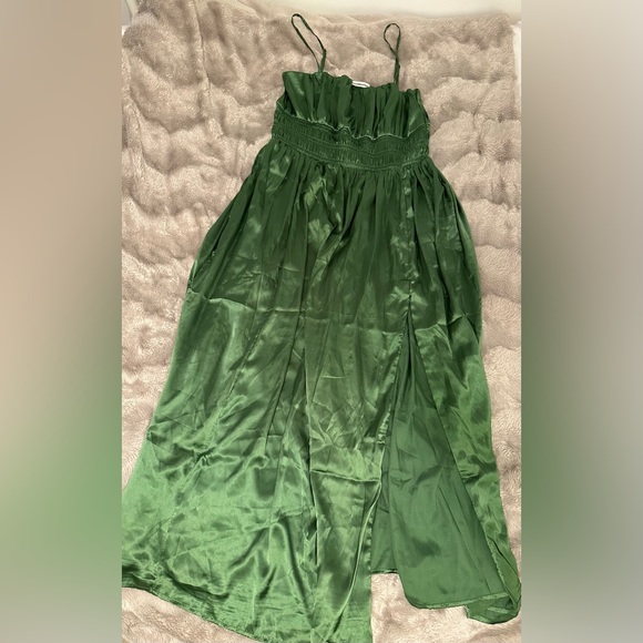 Abercrombie & Fitch Formal Green Satin Dress with Slit - Size XL - Picture 2 of 5
